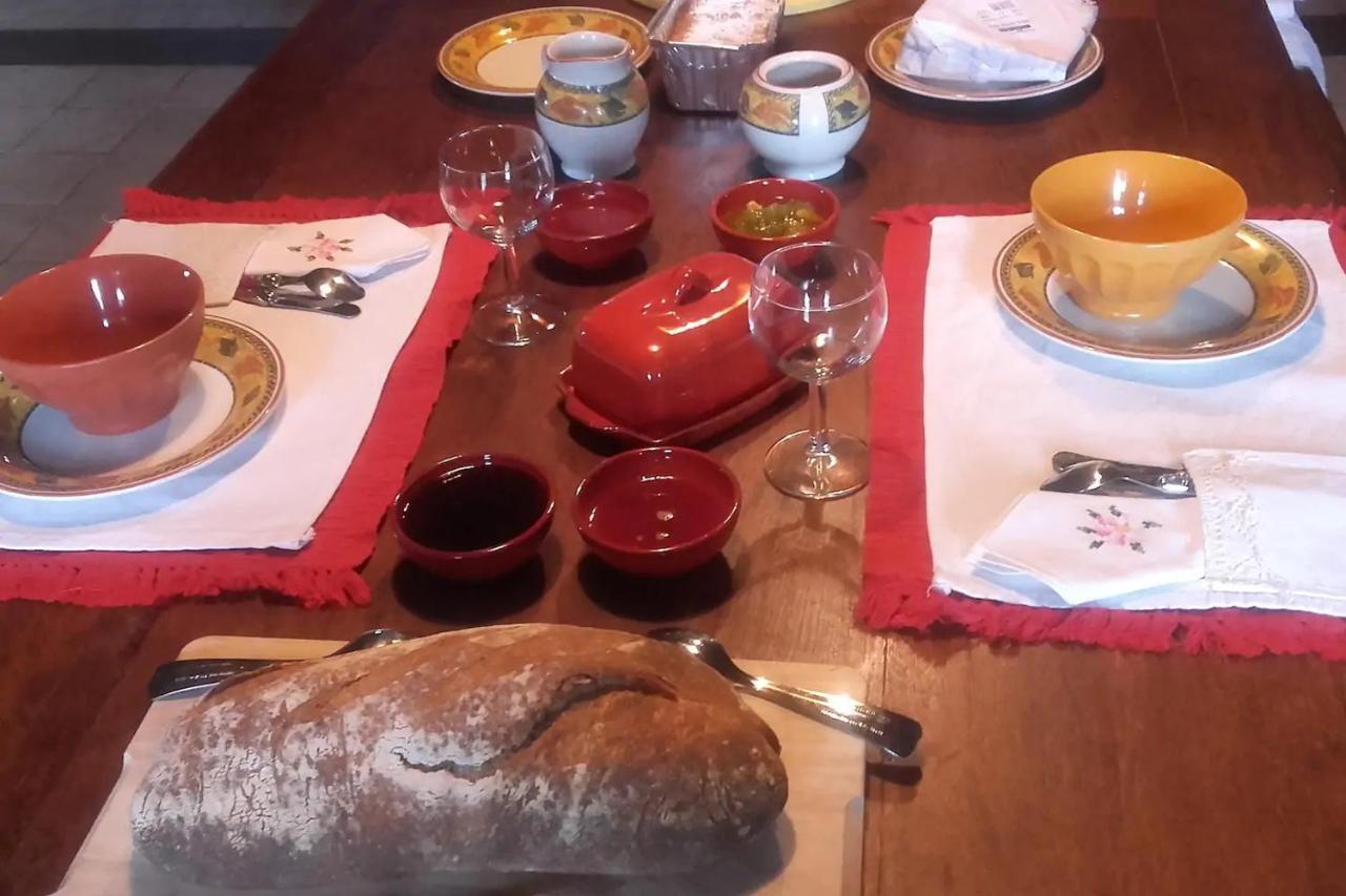 Tourniac Chez Mialaret Bed & Breakfast エクステリア 写真